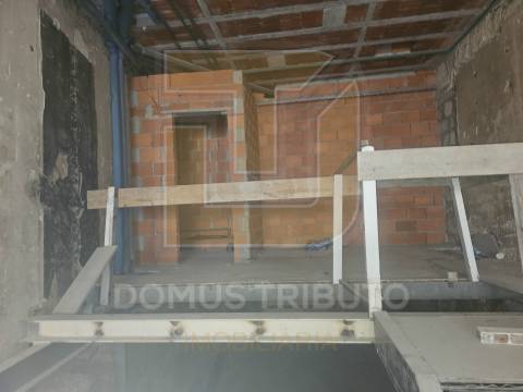 Loja com 3 Pisos no Coração de Matosinhos - Zona Histórica e Comercial