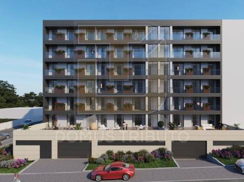 Apartamento T1+1 com Varanda e Lugar de Garagem, Águas Santas, Maia