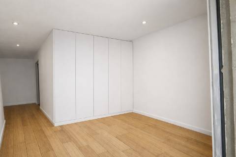 Apartamento T1+1 com Varanda e Lugar de Garagem, Águas Santas, Maia