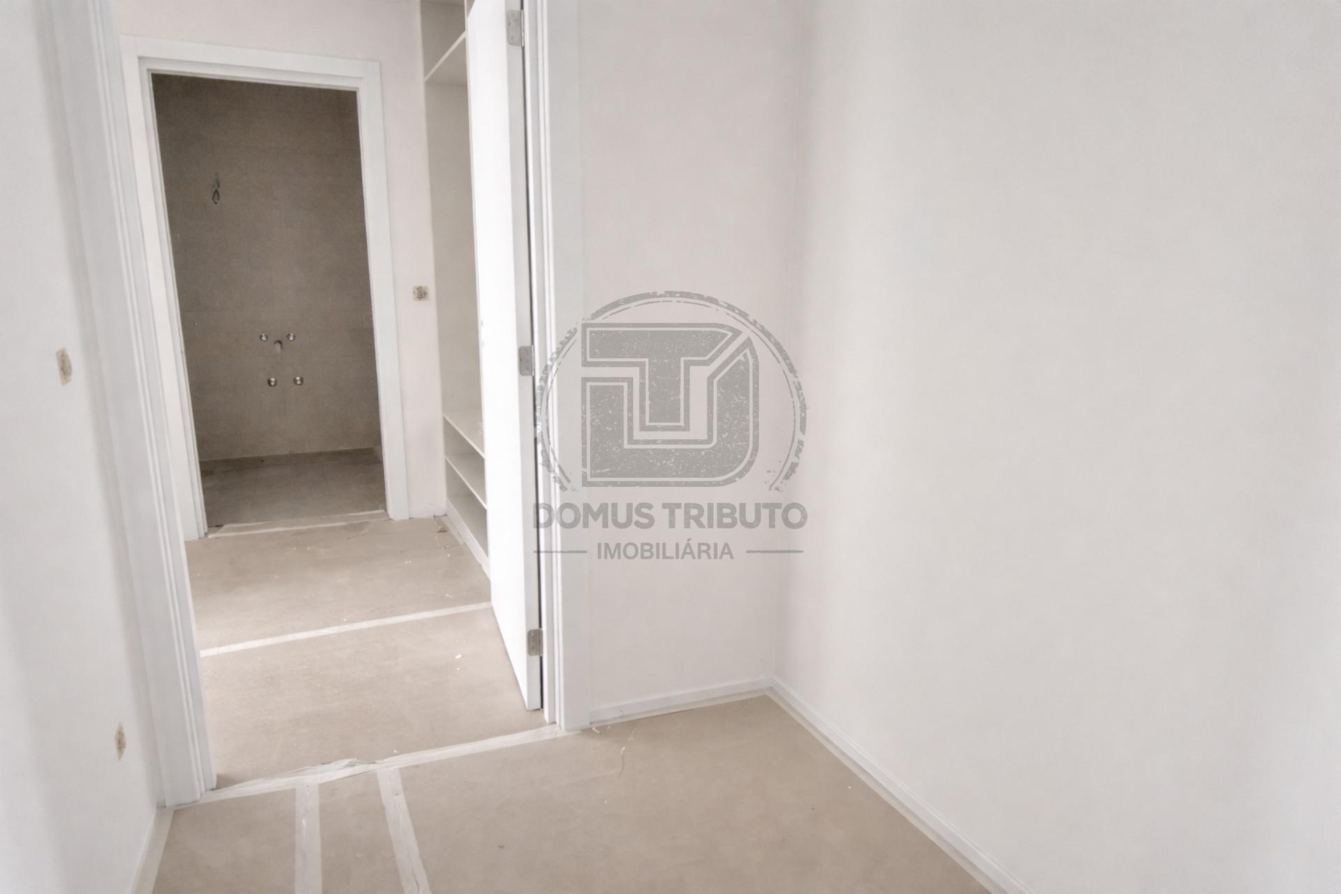 Apartamento T1+1 com Varanda e Lugar de Garagem, Águas Santas, Maia