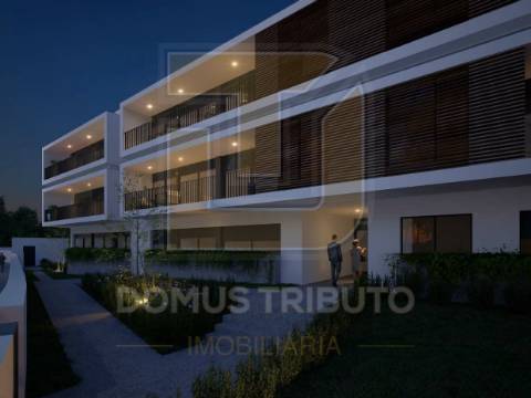 Apartamento T2 em Construção, com Varanda e Garagem num Condomínio Fechado com Piscina, Gondomar