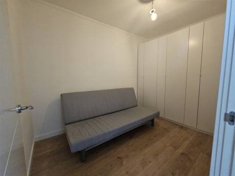 Atelier Mobilado e Equipado, Convertido em Apartamento T0+2, Matosinhos Mercado