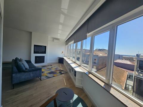 Atelier Mobilado e Equipado, Convertido em Apartamento T0+2, Matosinhos Mercado