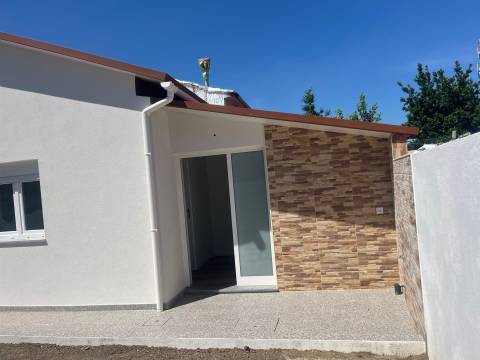 Moradia V1 Totalmente Reabilitada em Rio Tinto