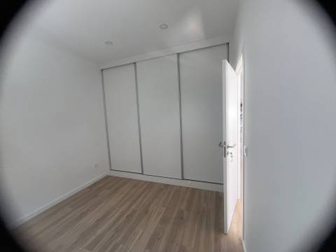 Moradia V1 Totalmente Reabilitada em Rio Tinto