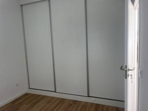 Moradia V1 Totalmente Reabilitada em Rio Tinto