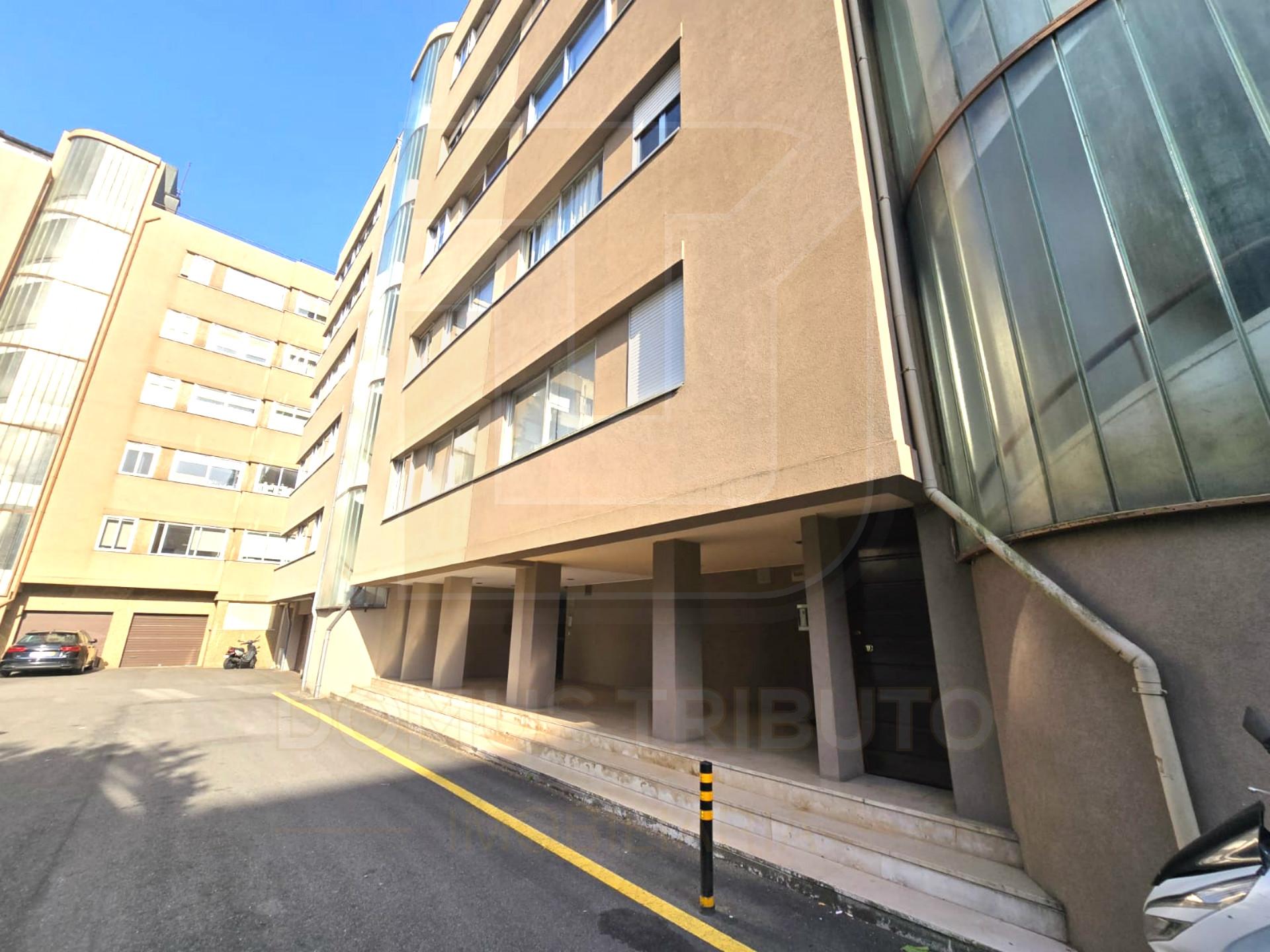 Apartamento T3 com Varanda, Vista Mar e Box – Junto à CUF Matosinhos