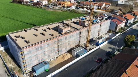 Apartamento T1 com Terraço, Jardim e Garagem | Polo Universitário – Porto