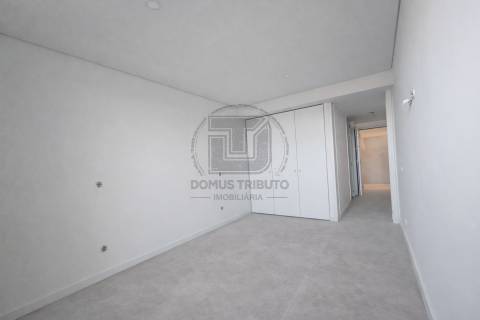 Apartamento T1 com Terraço, Jardim e Garagem | Polo Universitário – Porto