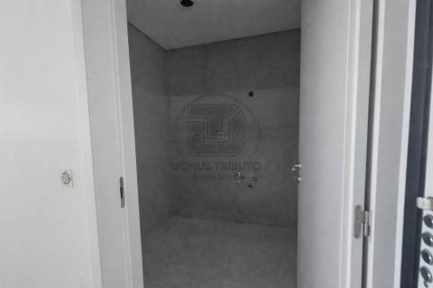 Apartamento T1 com Terraço, Jardim e Garagem | Polo Universitário – Porto