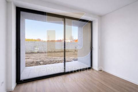 Apartamento T1 com Terraço, Jardim e Garagem | Polo Universitário – Porto