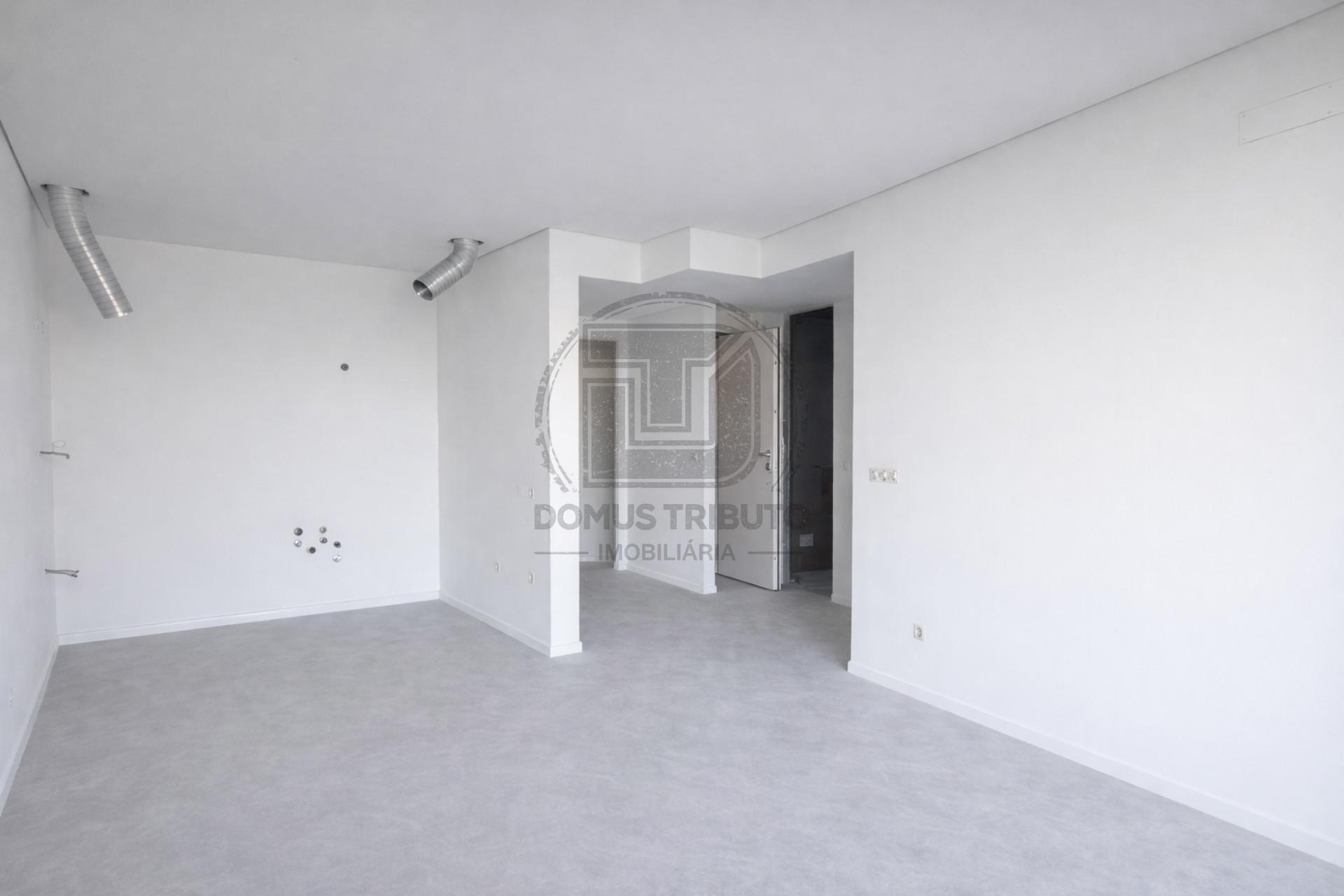 Apartamento T1 com Terraço, Jardim e Garagem | Polo Universitário – Porto