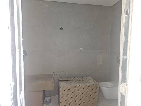 Apartamento T1 com Varanda e Lugar de Estacionamento | Polo Universitário – Porto