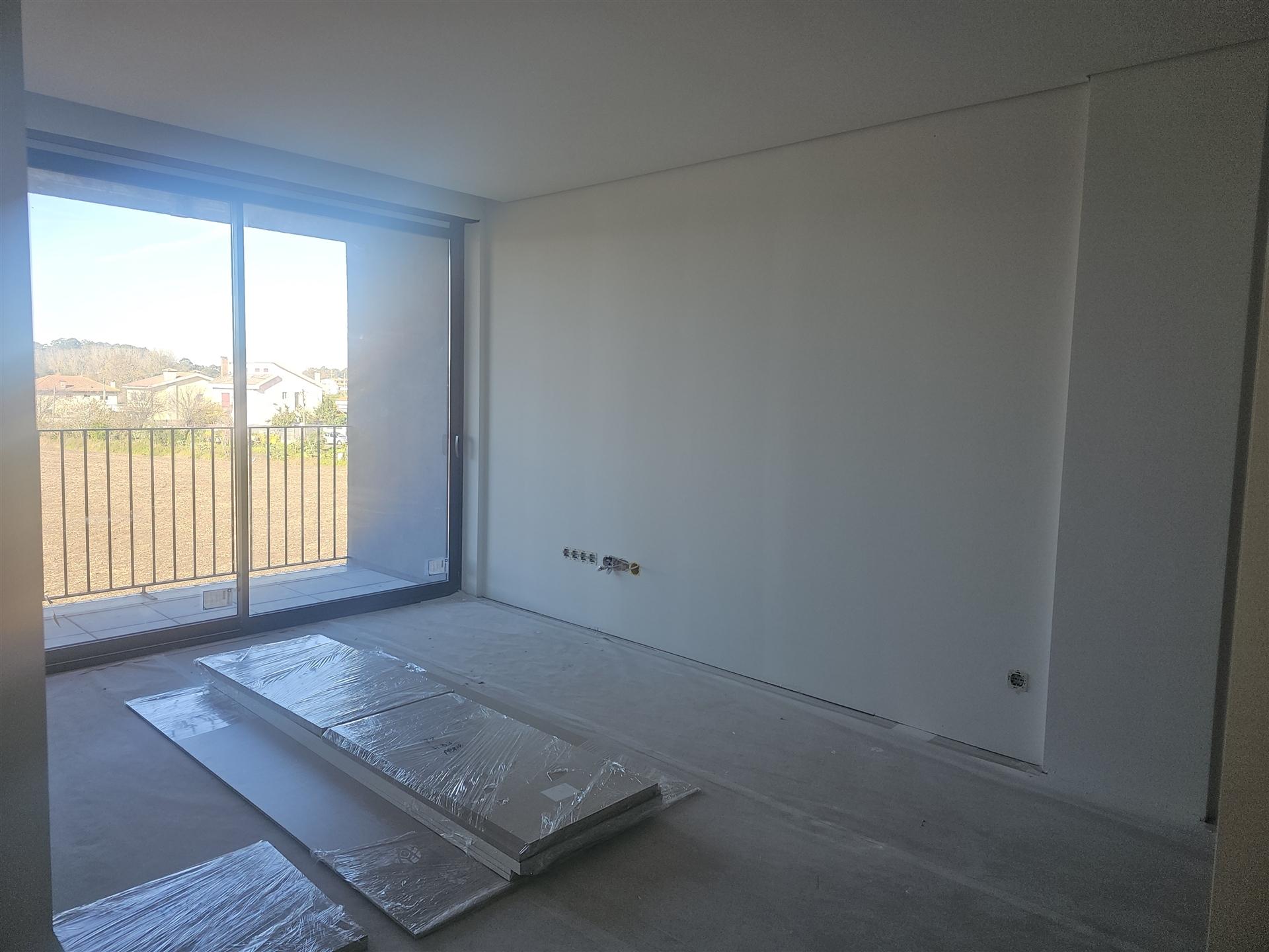 Apartamento T1 com Varanda e Lugar de Estacionamento | Polo Universitário – Porto