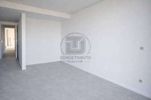 Apartamento T1 com Varanda e Lugar de Estacionamento | Polo Universitário – Porto