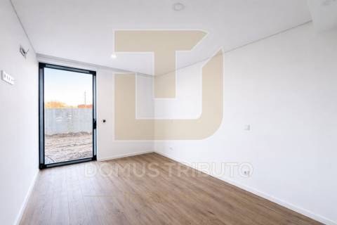 Apartamento T1 com Varanda e Lugar de Estacionamento | Polo Universitário – Porto