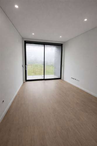 Apartamento T1 com Varanda e Lugar de Estacionamento | Polo Universitário – Porto