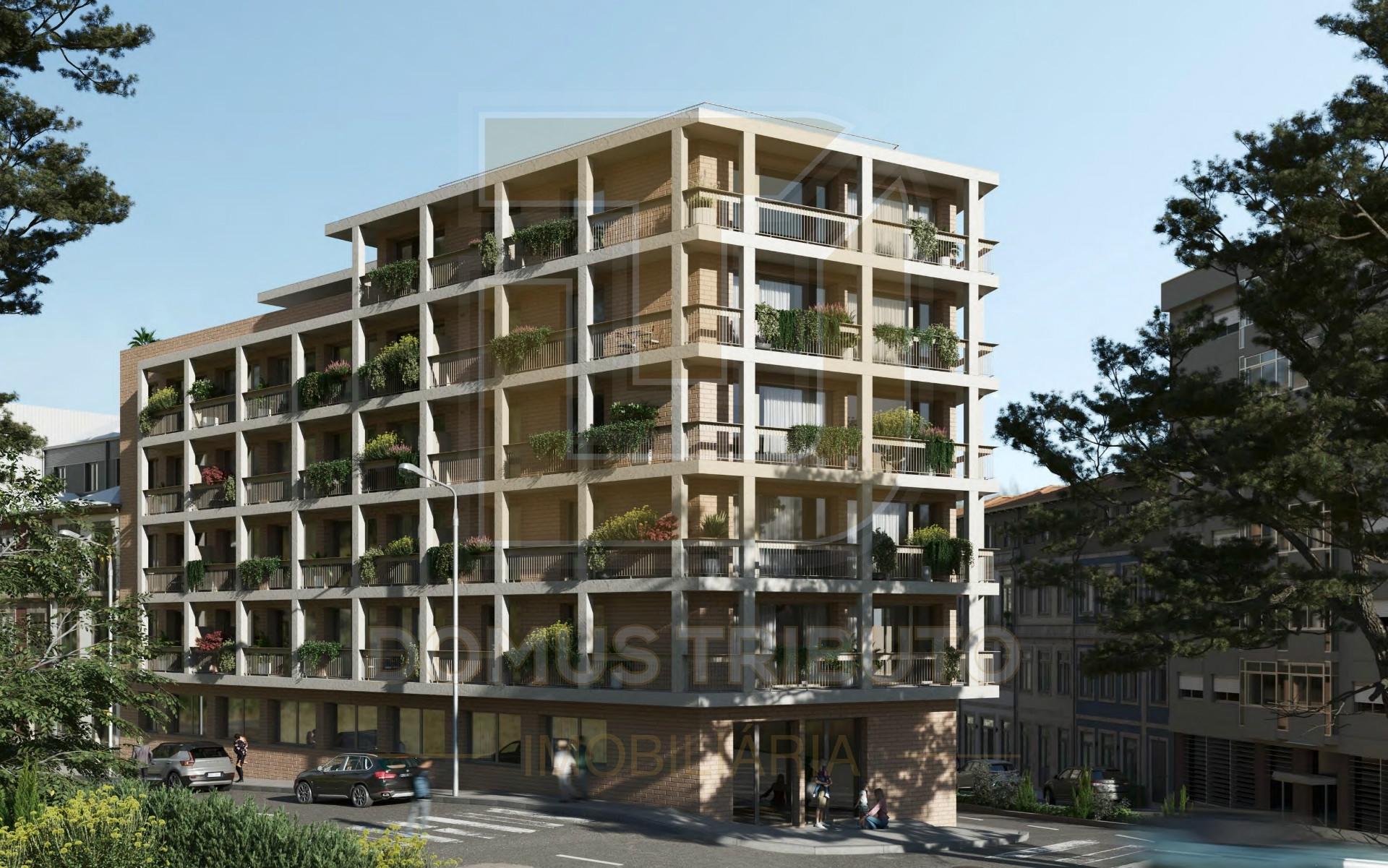 Apartamento T3 Com Varanda, a Pinto Bessa, Bonfim