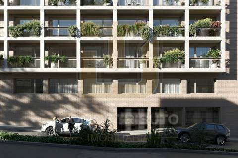 Apartamento T3 Com Varanda, a Pinto Bessa, Bonfim