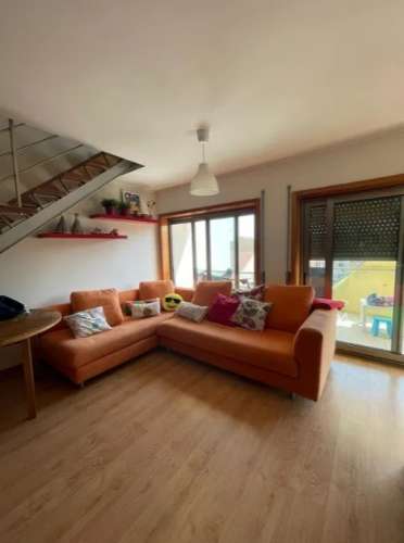 Penthouse T1 Duplex com Vista Mar — a Apenas 100 Metros da Praia do Furadouro!