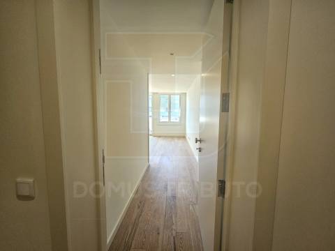 Apartamento T1 junto à Rotunda da Boavista – Cedofeita