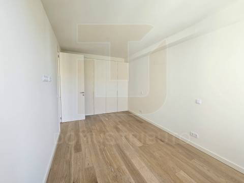 Apartamento T1 junto à Rotunda da Boavista – Cedofeita