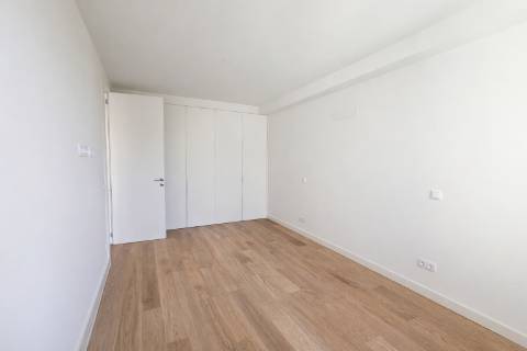 Apartamento T1 junto à Rotunda da Boavista – Cedofeita