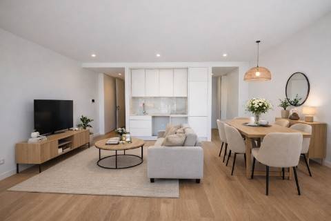 Apartamento T1 junto à Rotunda da Boavista – Cedofeita