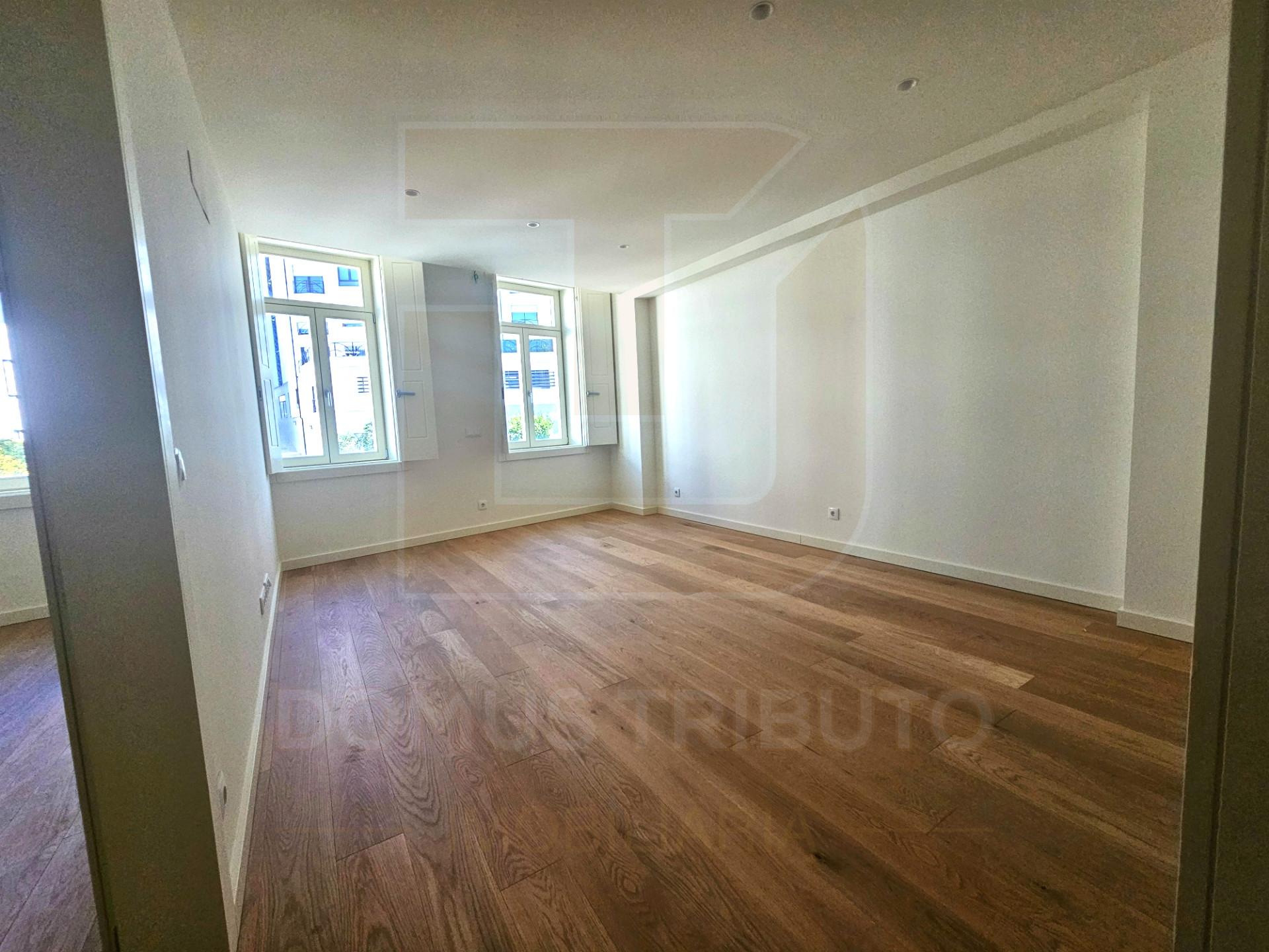 Apartamento T1 – Novo e Pronto a Escriturar - Porto – Próximo da Casa da Música