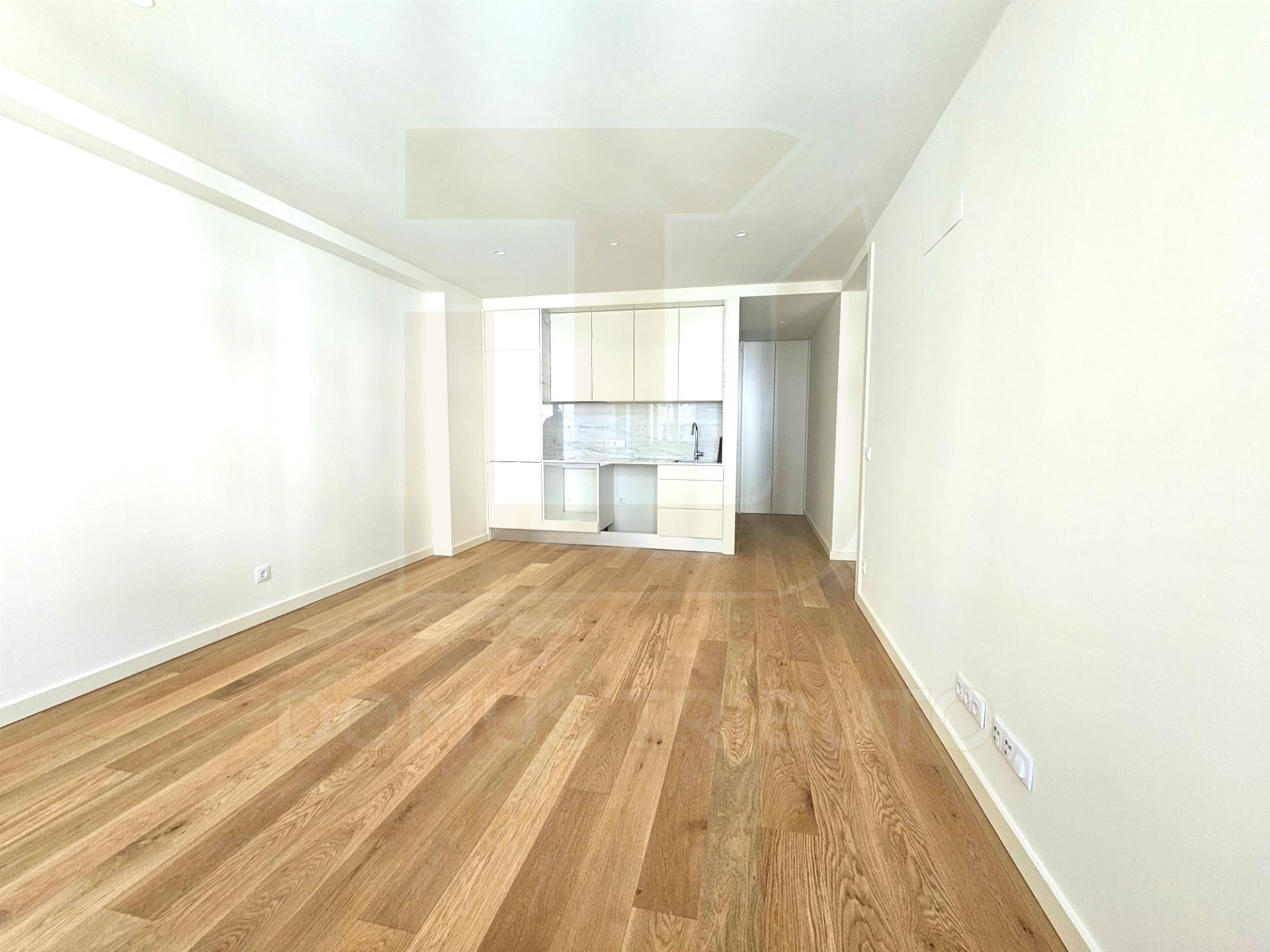 Apartamento T1 – Novo e Pronto a Escriturar - Porto – Próximo da Casa da Música