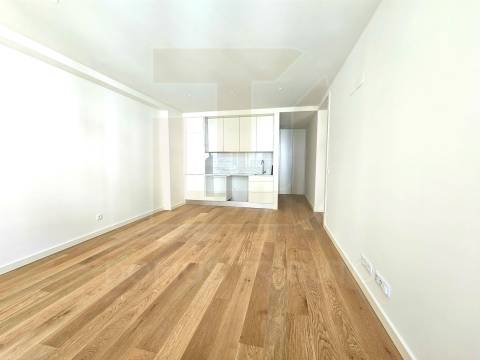 Apartamento T1 – Novo e Pronto a Escriturar - Porto – Próximo da Casa da Música