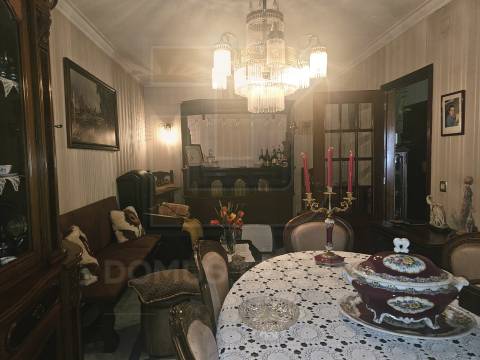 Moradia Bifamiliar em Propriedade Total | Custoias, Matosinhos