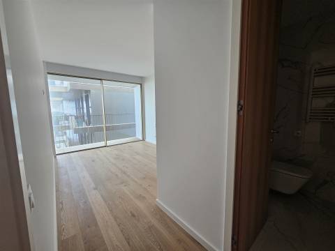 Apartamento T2 | Condomínio Privado | Canidelo, Vila Nova de Gaia