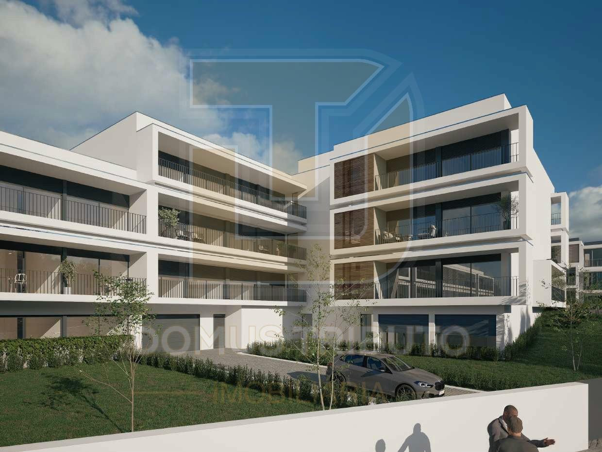 T2 Novo em Condomínio Fechado com Piscina – S. Cosme, Gondomar