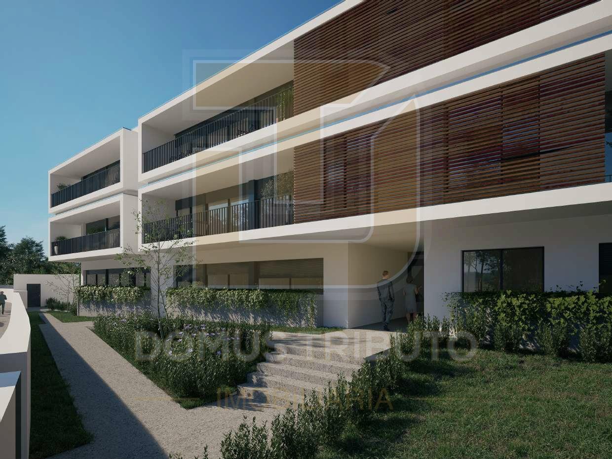 T2 Novo em Condomínio Fechado com Piscina – S. Cosme, Gondomar