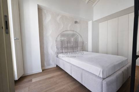 Apartamento Novo, Mobilado, Equipado e Cheio de Charme — Uma Oportunidade Irrepetível à Boavista