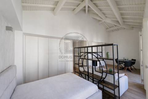 Apartamento Novo, Mobilado, Equipado e Cheio de Charme — Uma Oportunidade Irrepetível à Boavista