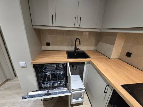 Apartamento T1, Mobilado e Equipado, Próximo ao Mercado Matosinhos