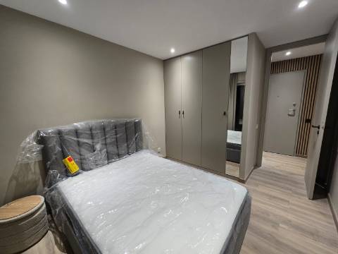 Apartamento T1, Mobilado e Equipado, Próximo ao Mercado Matosinhos