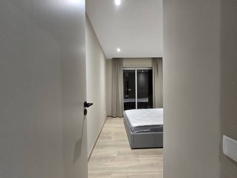 Apartamento T1, Mobilado e Equipado, Próximo ao Mercado Matosinhos