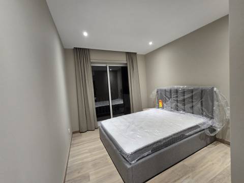 Apartamento T1, Mobilado e Equipado, Próximo ao Mercado Matosinhos