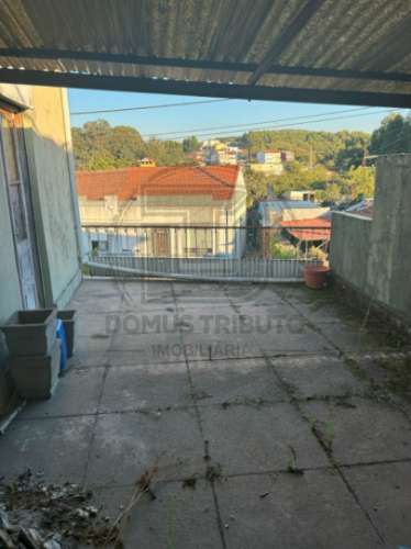 Armazém com potencial habitacional – Milheirós, Maia