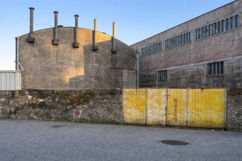 Armazém com potencial habitacional – Milheirós, Maia