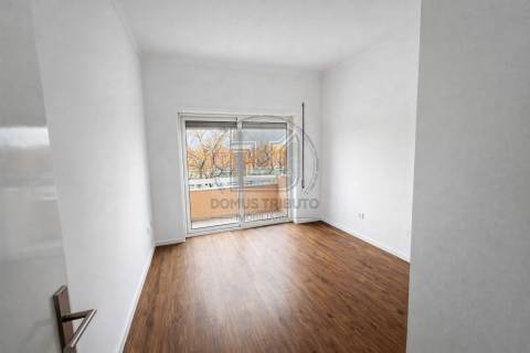 Apartamento T3 em Águas Santas – Conforto, Espaço e Excelente Localização