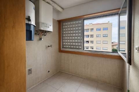 Apartamento T2 com vistas de mar em Leça da Palmeira