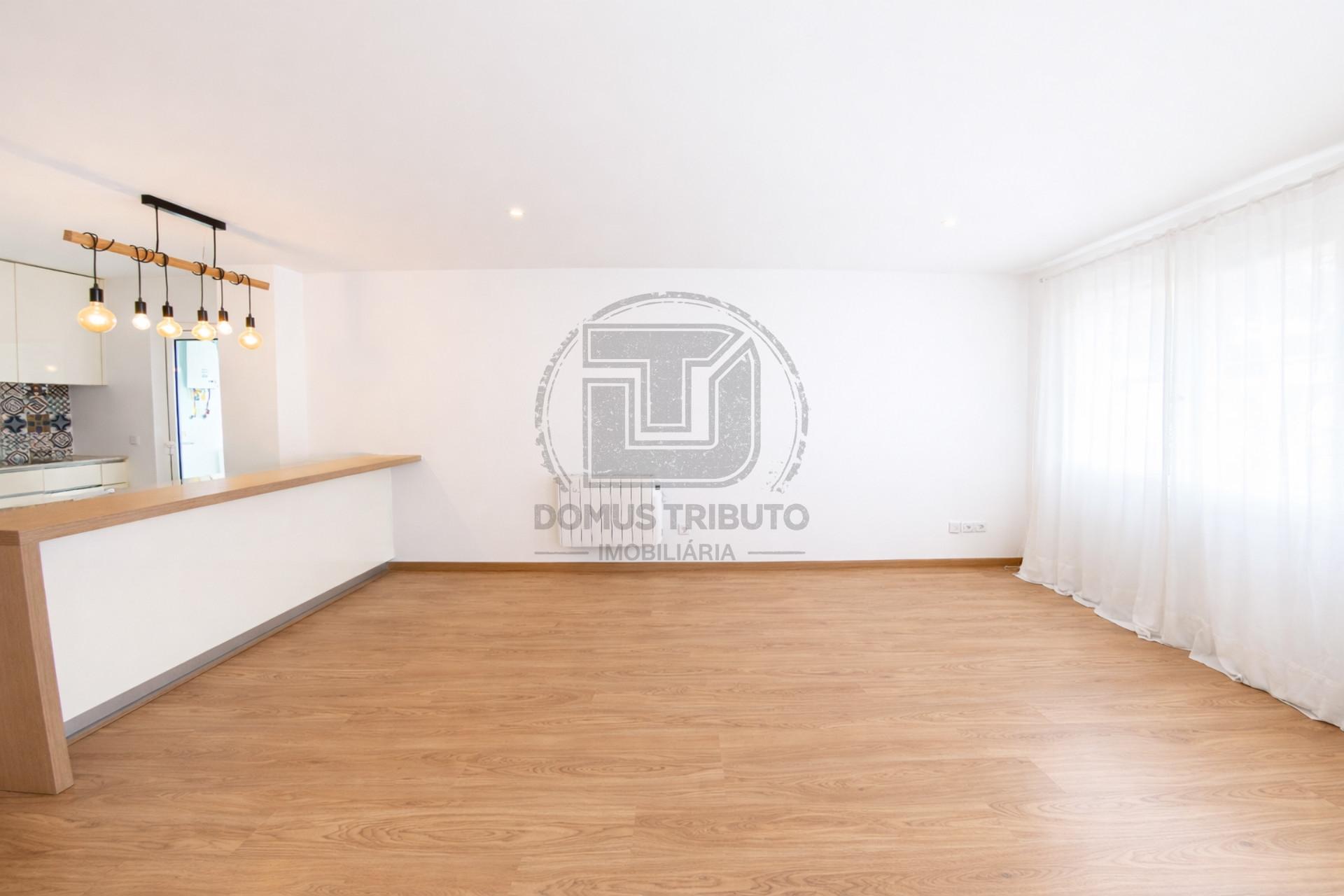 Andar Moradia T3 Arrendamento em Aldoar, Foz do Douro e Nevogilde,Porto