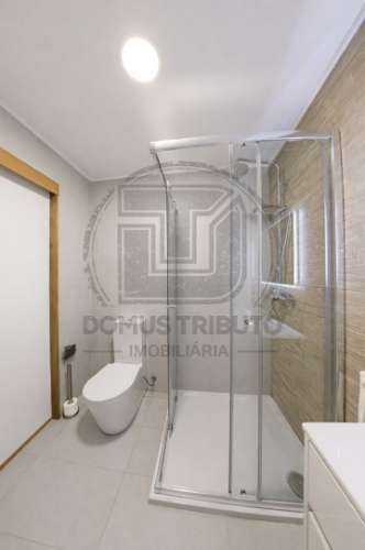 Andar Moradia T3 Arrendamento em Aldoar, Foz do Douro e Nevogilde,Porto