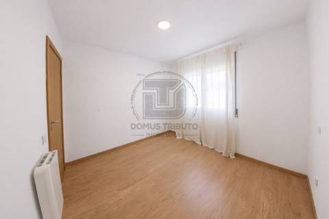 Andar Moradia T3 Arrendamento em Aldoar, Foz do Douro e Nevogilde,Porto