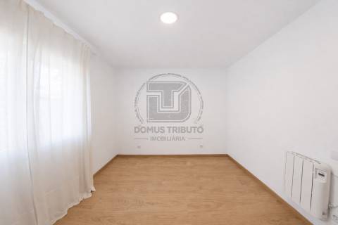 Andar Moradia T3 Arrendamento em Aldoar, Foz do Douro e Nevogilde,Porto