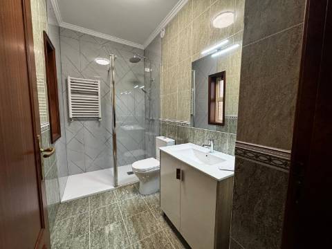 Apartamento T2+1 Arrendamento em Nogueira e Silva Escura,Maia